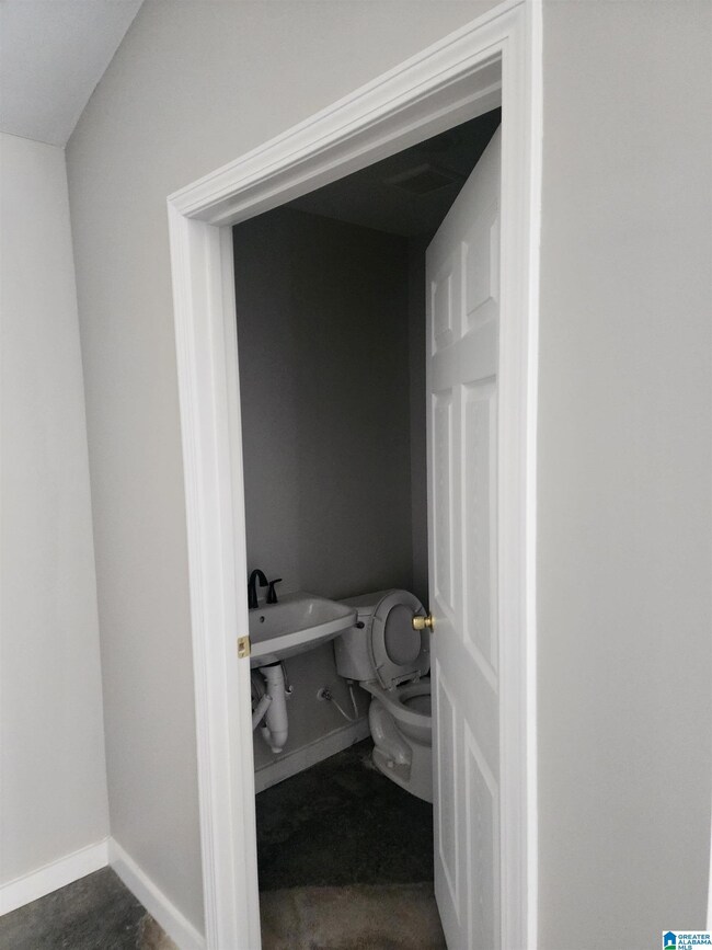 1502 7th St N, Clanton, AL 35045 - photo 6