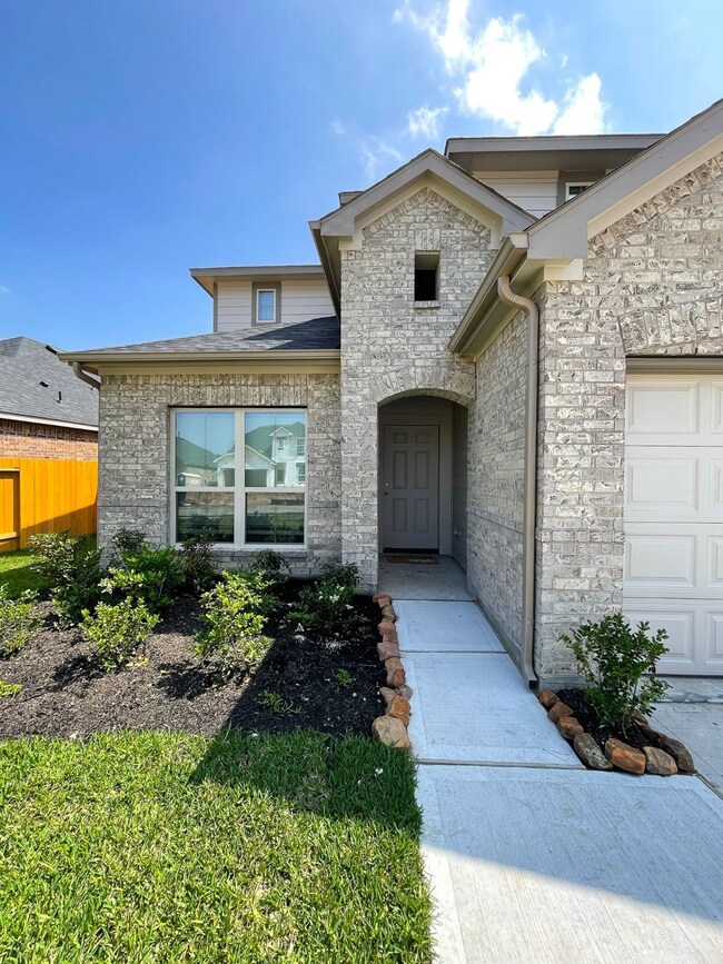 10049 Swift Fox Ct, Magnolia, TX 77354 - photo 3