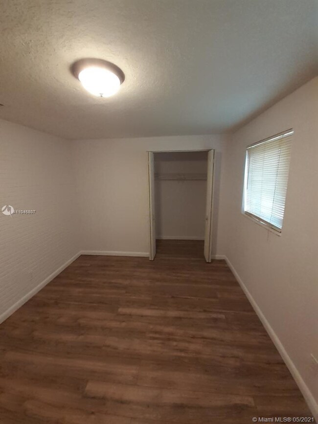 731 Phippen Waiters Rd unit n/a, Dania, FL 33004 - photo 7