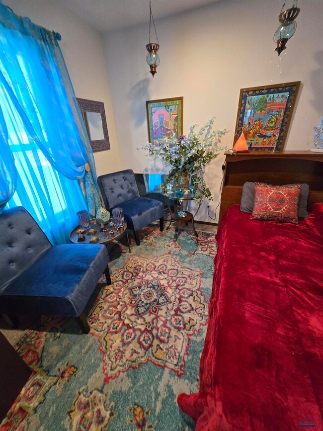 Bonus room for den or extra bedroom.(NTC)