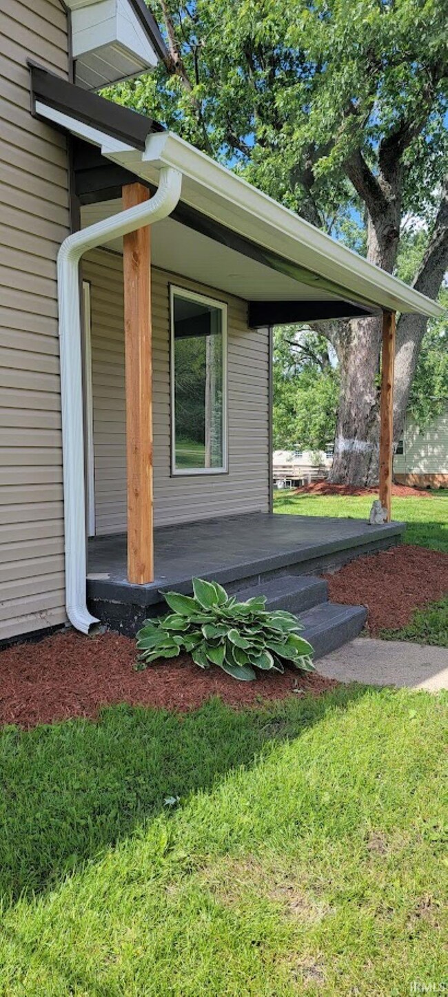 507 Oak St, Bicknell, IN 47512 - photo 3