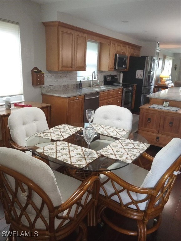 2133 SW Pine Ln unit 1, Cape Coral, FL 33991 - photo 3