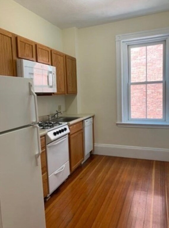 38 Kilsyth Rd unit 23, Brookline, MA 02445 - photo 3