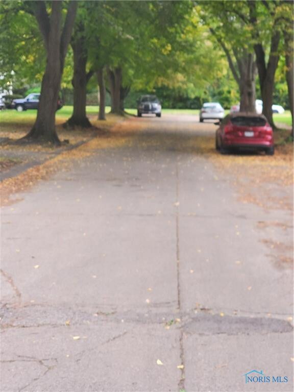 1152 Hawk St, Toledo, OH 43612 - photo 5