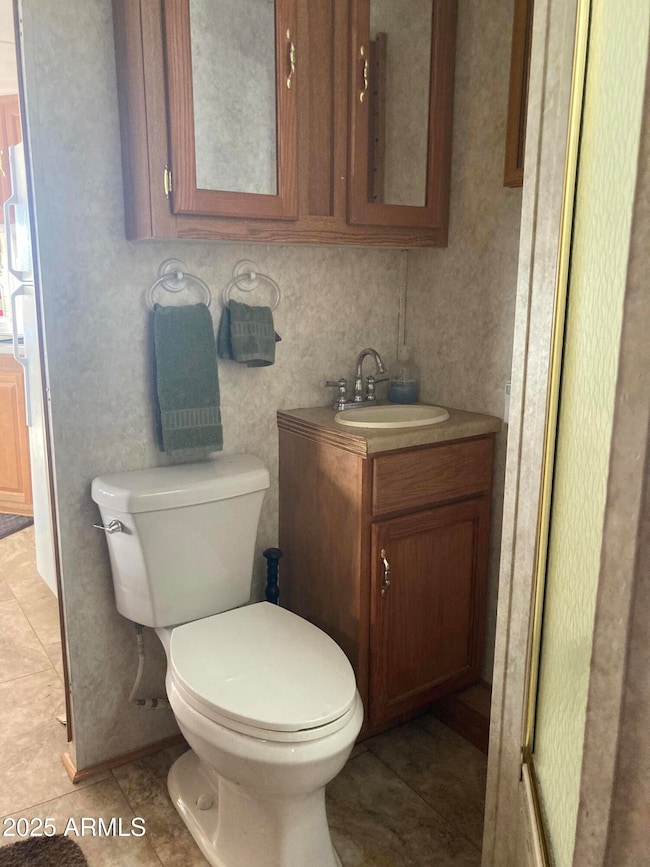Restroom_with_shower