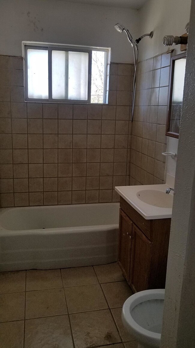 Full bathroom