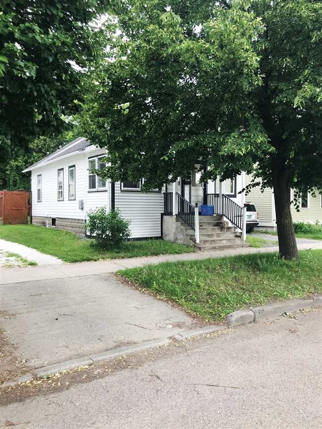 54 Walnut St, Burlington, VT 05401 - photo 4