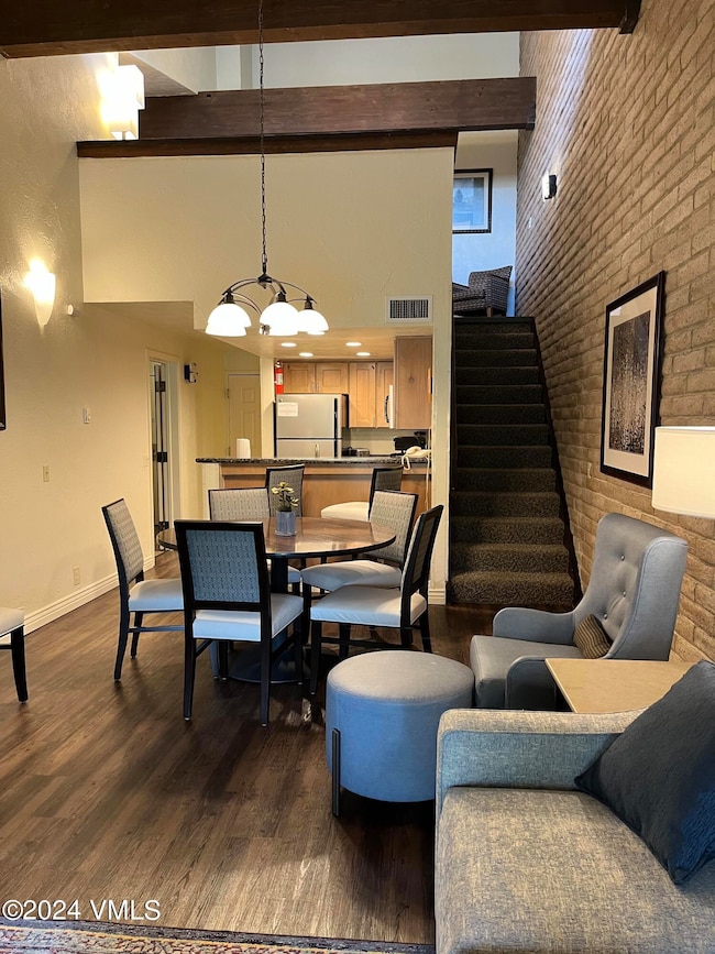 3412 living room and loft