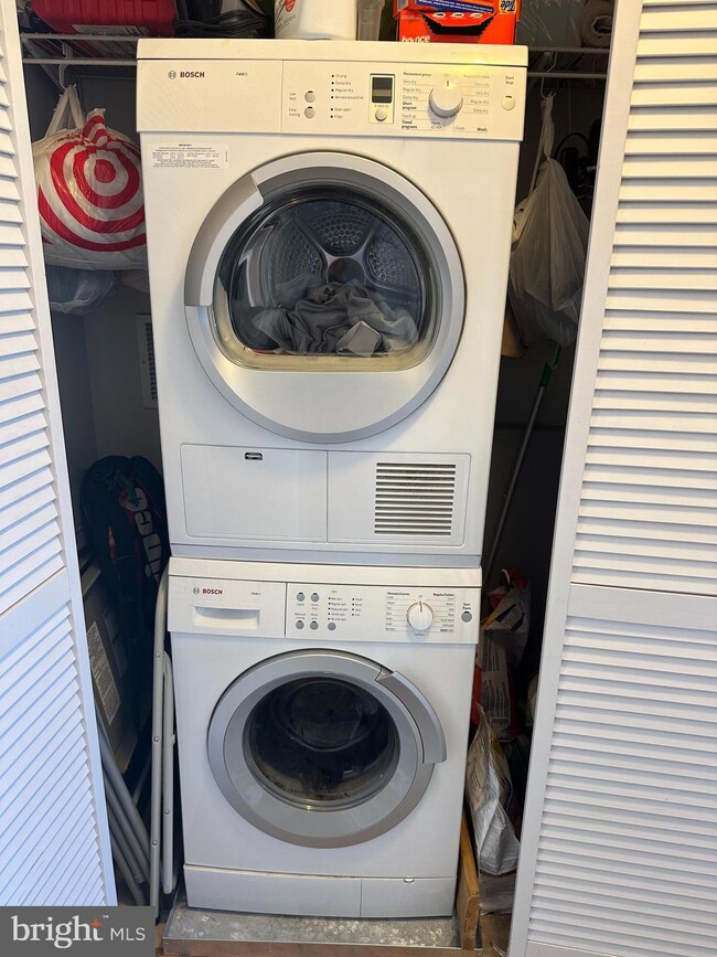 2400 Colston Dr unit C-202, Silver Spring, MD 20910 - photo 7