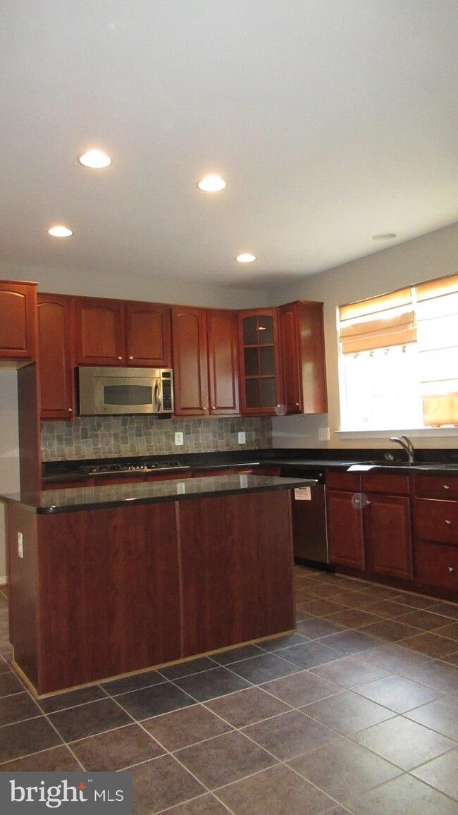 405 Caribbean Ave, Cambridge, MD 21613 - photo 5