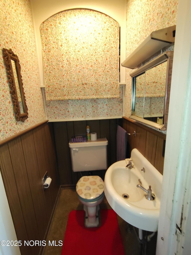 321 N Cherry St, Bryan, OH 43506 - photo 7