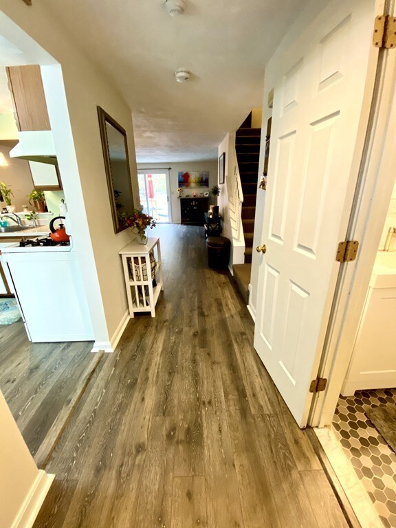 220 Park St unit 10, North Attleboro, MA 02760 - photo 3