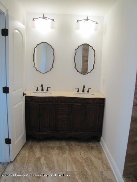 128 Wyncrest Rd, Marlboro, NJ 07746 - photo 6