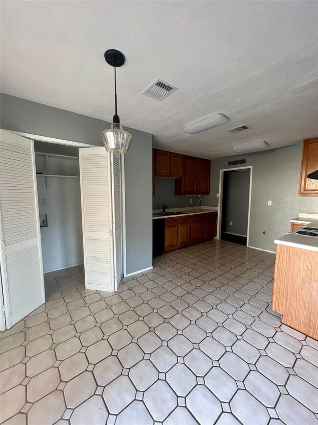 15607 Briar Spring Ct, Missouri City, TX 77489 - photo 4