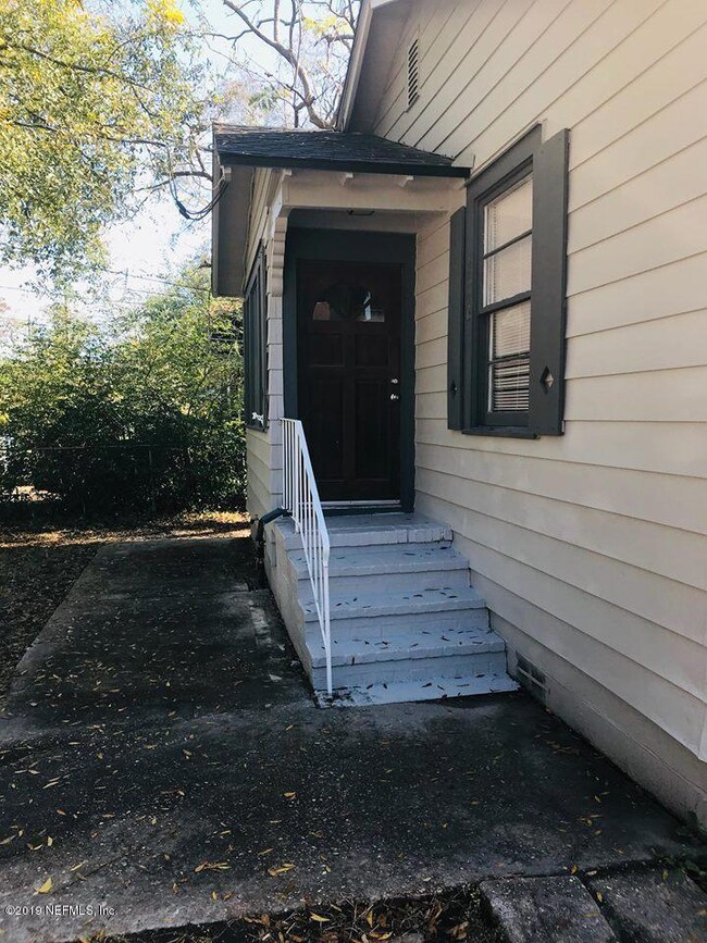 4546 Attleboro St, Jacksonville, FL 32205 - photo 2