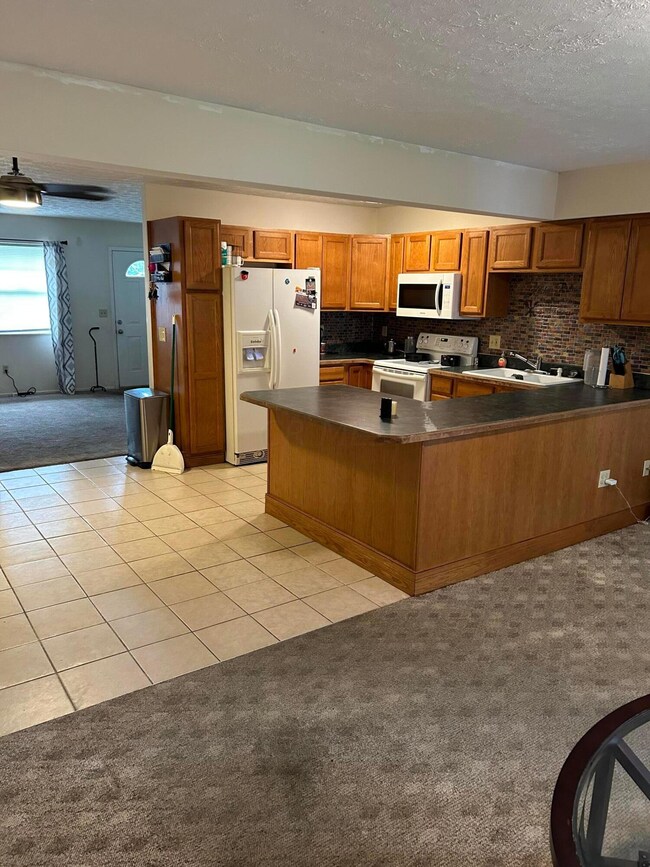 5360 Spire Ln, Columbus, OH 43232 - photo 6