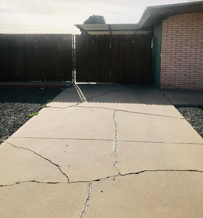 432 Cullen Ave, El Paso, TX 79915 - photo 5