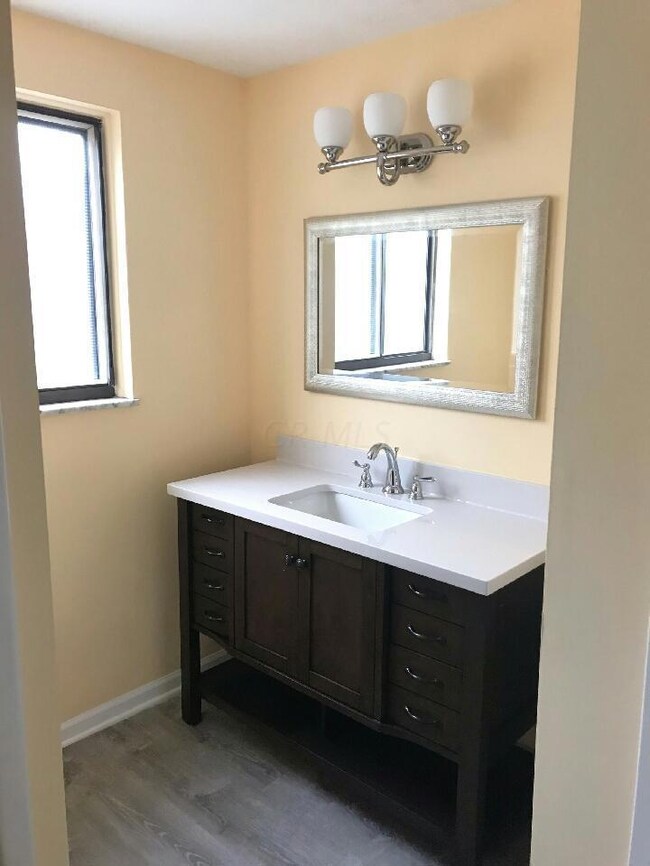 1303 Oakland Ave unit A, Columbus, OH 43212 - photo 7