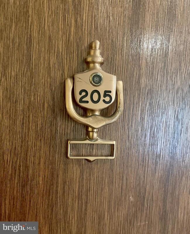 7425 Democracy Blvd unit 205, Bethesda, MD 20817 - photo 5