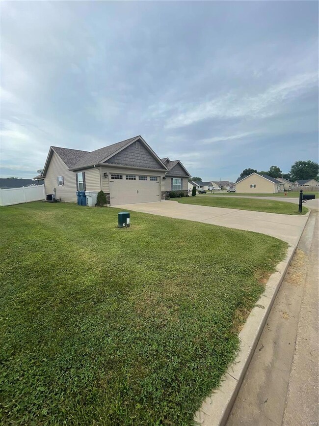 549 Ridge Haven Dr, Farmington, MO 63640 - photo 3