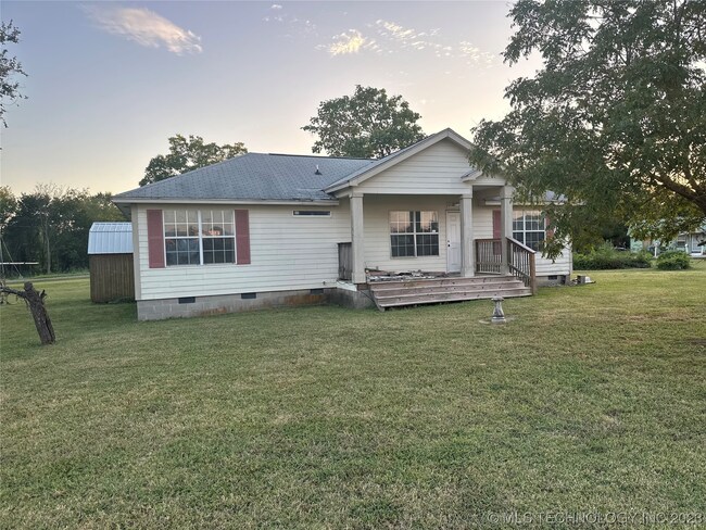 300 S Wagoner Ave, Wagoner, OK 74467 | MLS# 2332020 | Homes.com