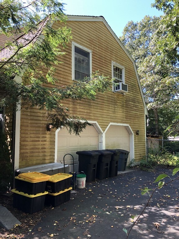 4 Widows Cove Ln, Wareham, MA 02571 - photo 2