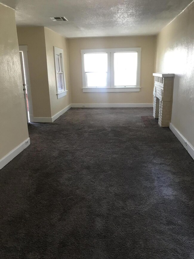 2225 Copper Ave, El Paso, TX 79930 - photo 7