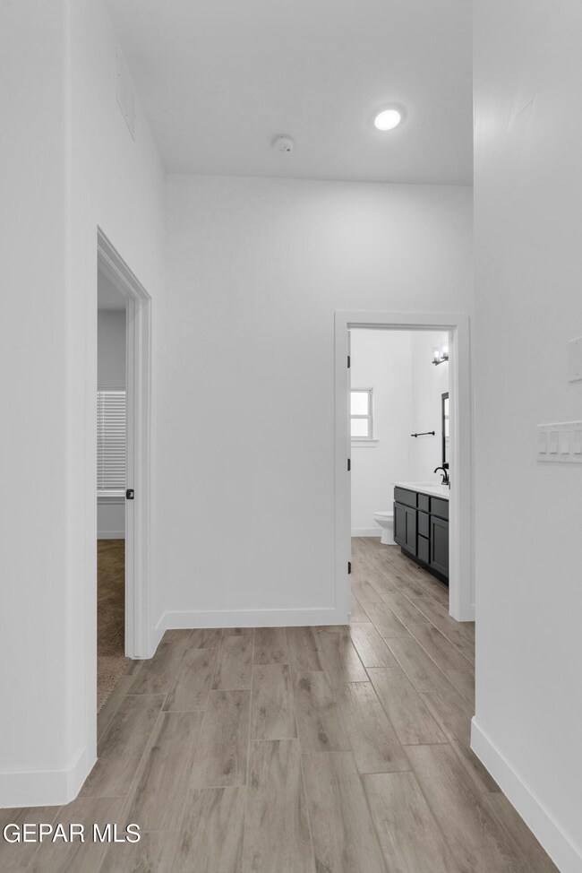 365 Playa Vista St, Horizon City, TX 79928 - photo 5