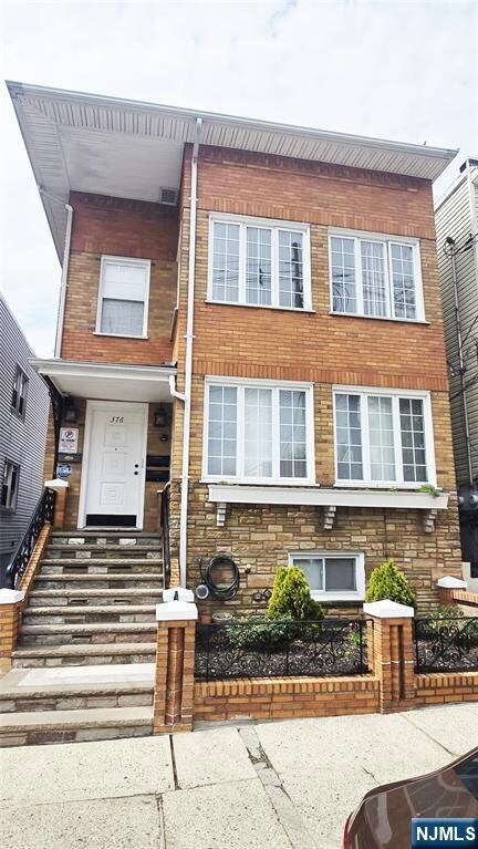 376 Delano Place unit 2, Fairview, NJ 07022 - photo 2