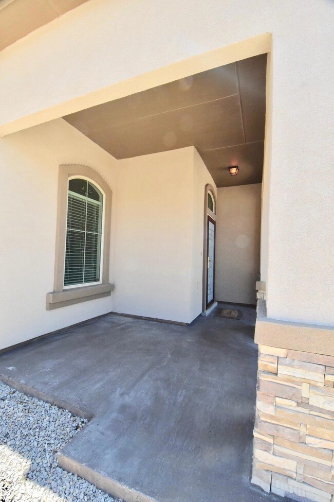 14412 Desert Ocotillo Dr, Horizon City, TX 79928 - photo 4