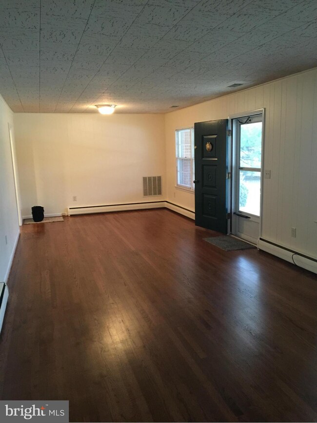 1107 Murray Dr, Edgewater, MD 21037 - photo 4