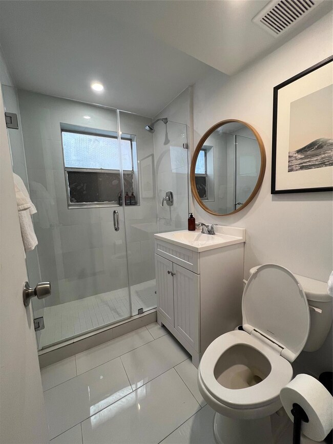 2100 NE 33rd Ave unit 2/1 A, Fort Lauderdale, FL 33305 - photo 7