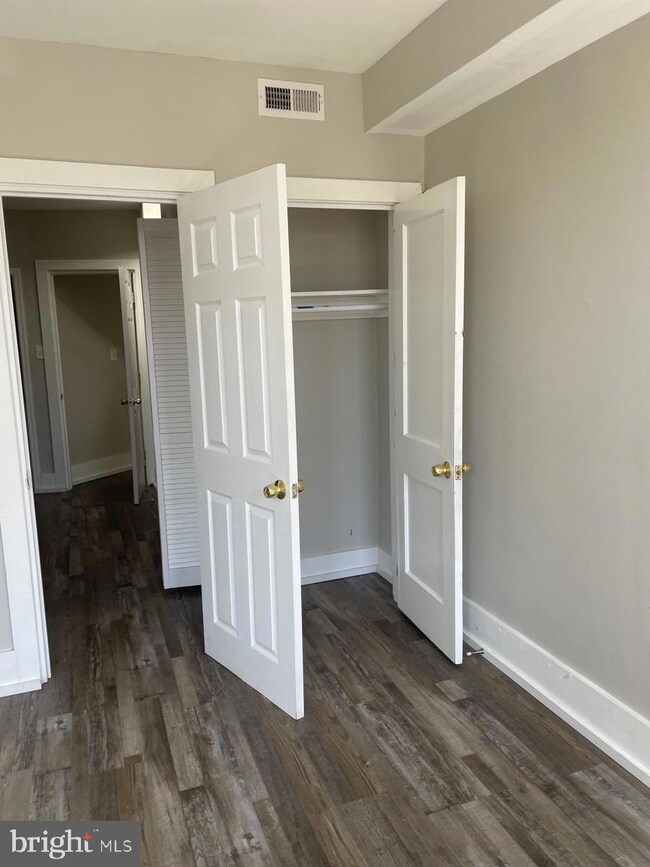 2610 Grogan Ave, Baltimore, MD 21213 - photo 5