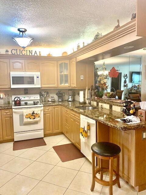 18900 Haywood Terrace unit 5, Boca Raton, FL 33496 - photo 7