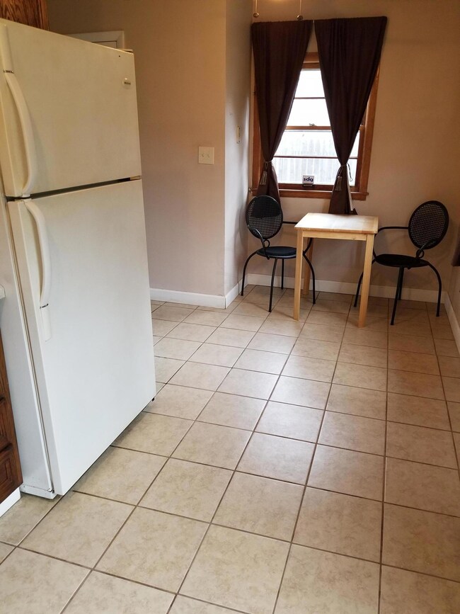 4180 Sexton Dr, Columbus, OH 43228 - photo 6