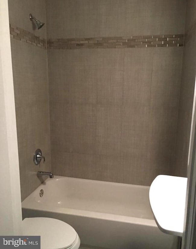 8 Akin Ave, Capitol Heights, MD 20743 - photo 3