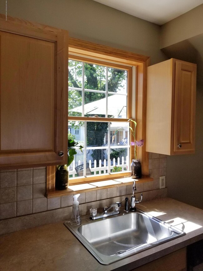 82 Waldron Ave, Staten Island, NY 10301 - photo 5