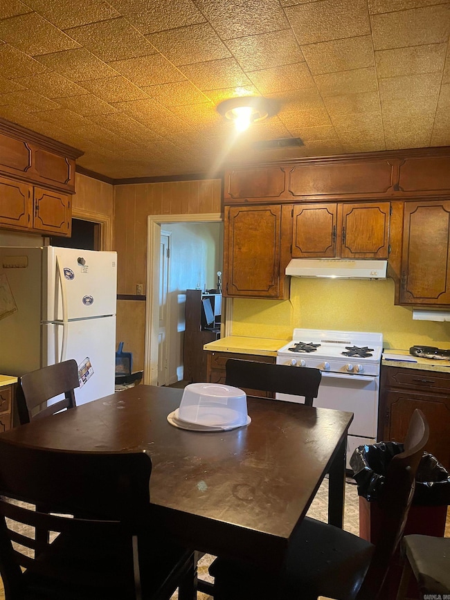 1023 S Walnut St, Hope, AR 71801 - photo 7