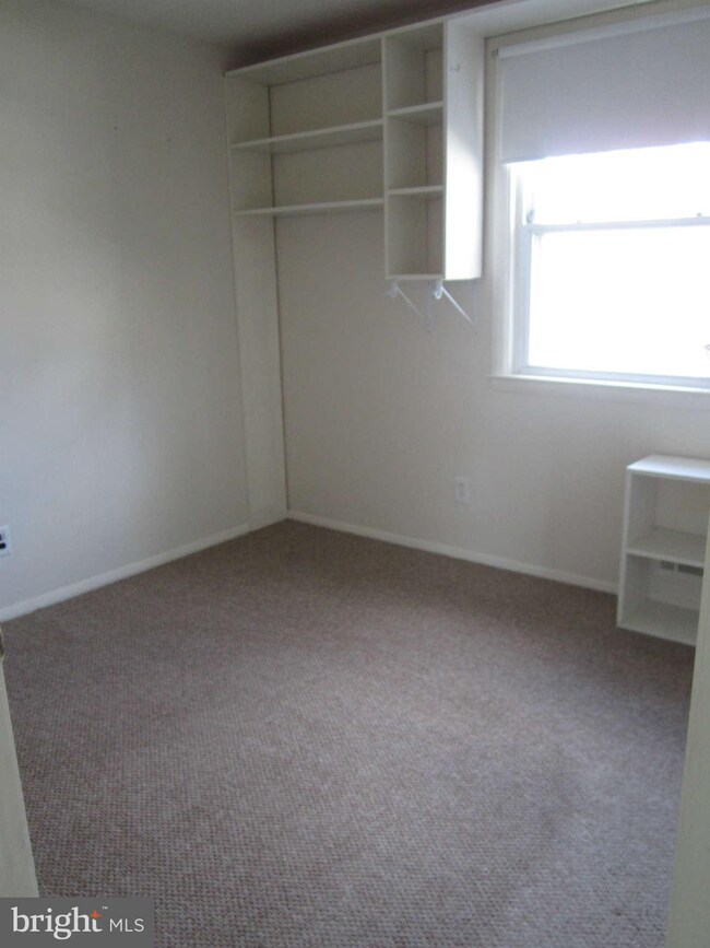 307 Glyndon Dr, Reisterstown, MD 21136 - photo 5