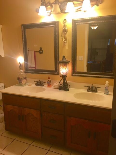 Master Bath vanity