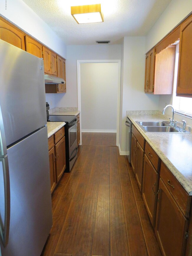 Kitchen 4