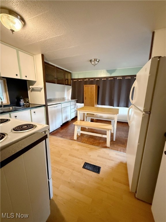 73 Redwood St, Beloit, OH 44609 - photo 3