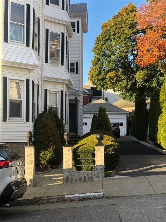 452 Osborn St, Fall River, MA 02724 - photo 3