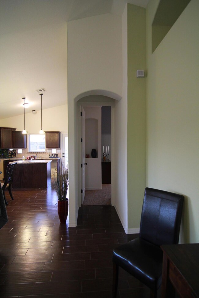 901 Malen Place, Horizon City, TX 79928 - photo 5