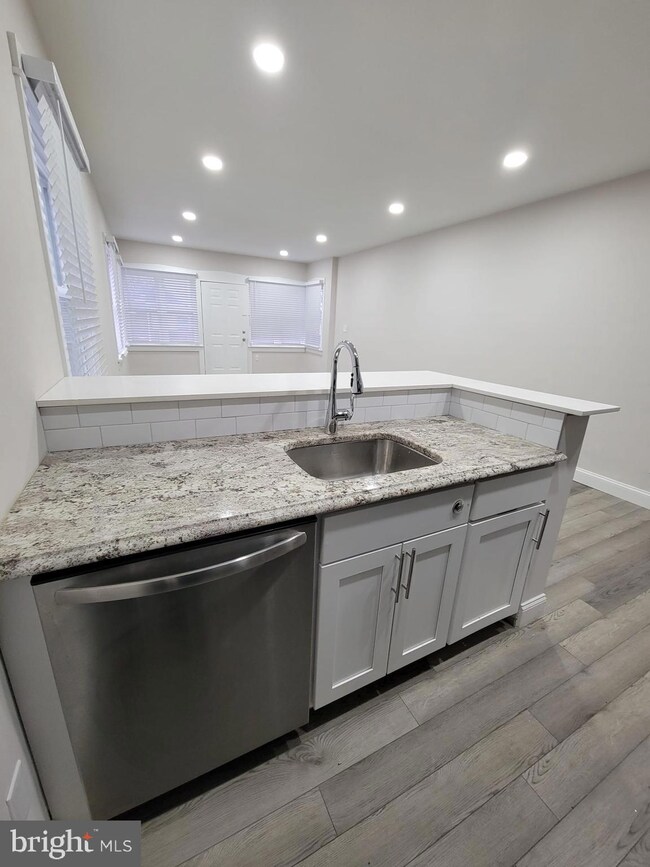 300 W Kings Hwy unit A, Mount Ephraim, NJ 08059 - photo 4