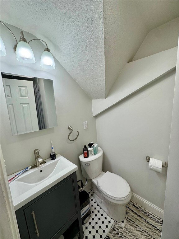 15 Rock St unit 2, Bristol, RI 02809 - photo 7