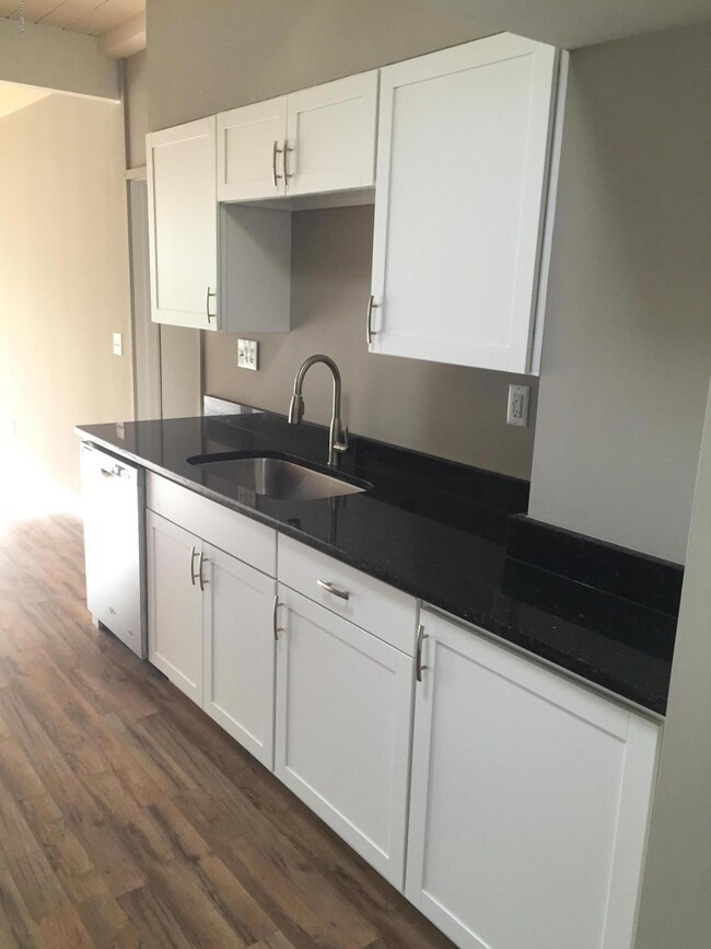 7030 Diamond Head Rd, Jacksonville, FL 32216 - photo 6