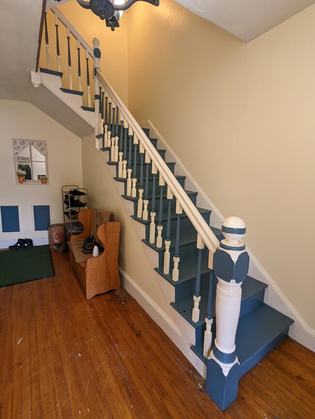 Front Hallway common area