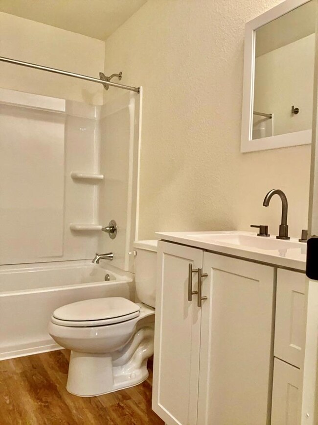 2002 W 2nd St unit 802, Taylor, TX 76574 - photo 7