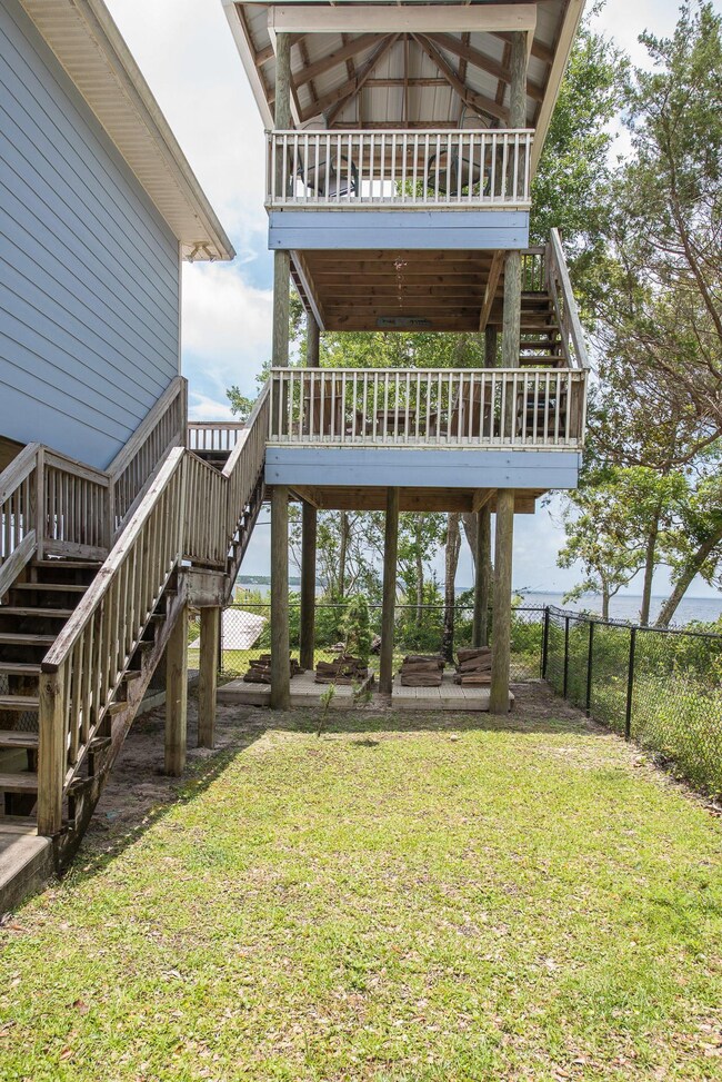 6885 Santa Clara Dr.-6